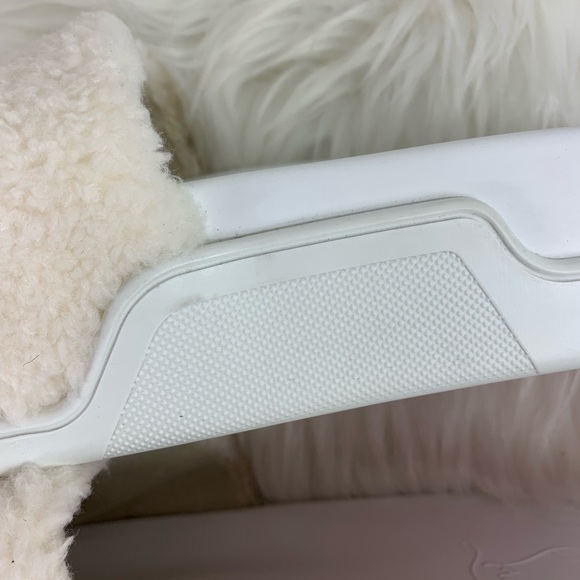 Christian Louboutin White & Navy Pool Donna Faux Fur Shearling Fuzzy Pool Slides - Picture 7 of 12